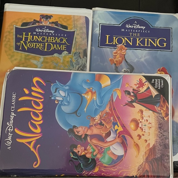DISNEY VHS MOVIES LION KING ALADDIN HUNCH BACK NOTRE DAME - Picture 3 of 3